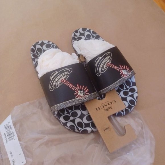 Coach x Keith Haring X Disney Mickey Mouse Slides Sandals, Men's 8, Unisex, NWT - Picture 4 of 8